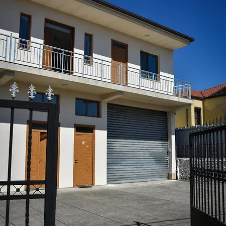 Lumaj Auberge de jeunesse Papaj