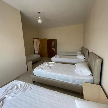 Lumaj Hostel *